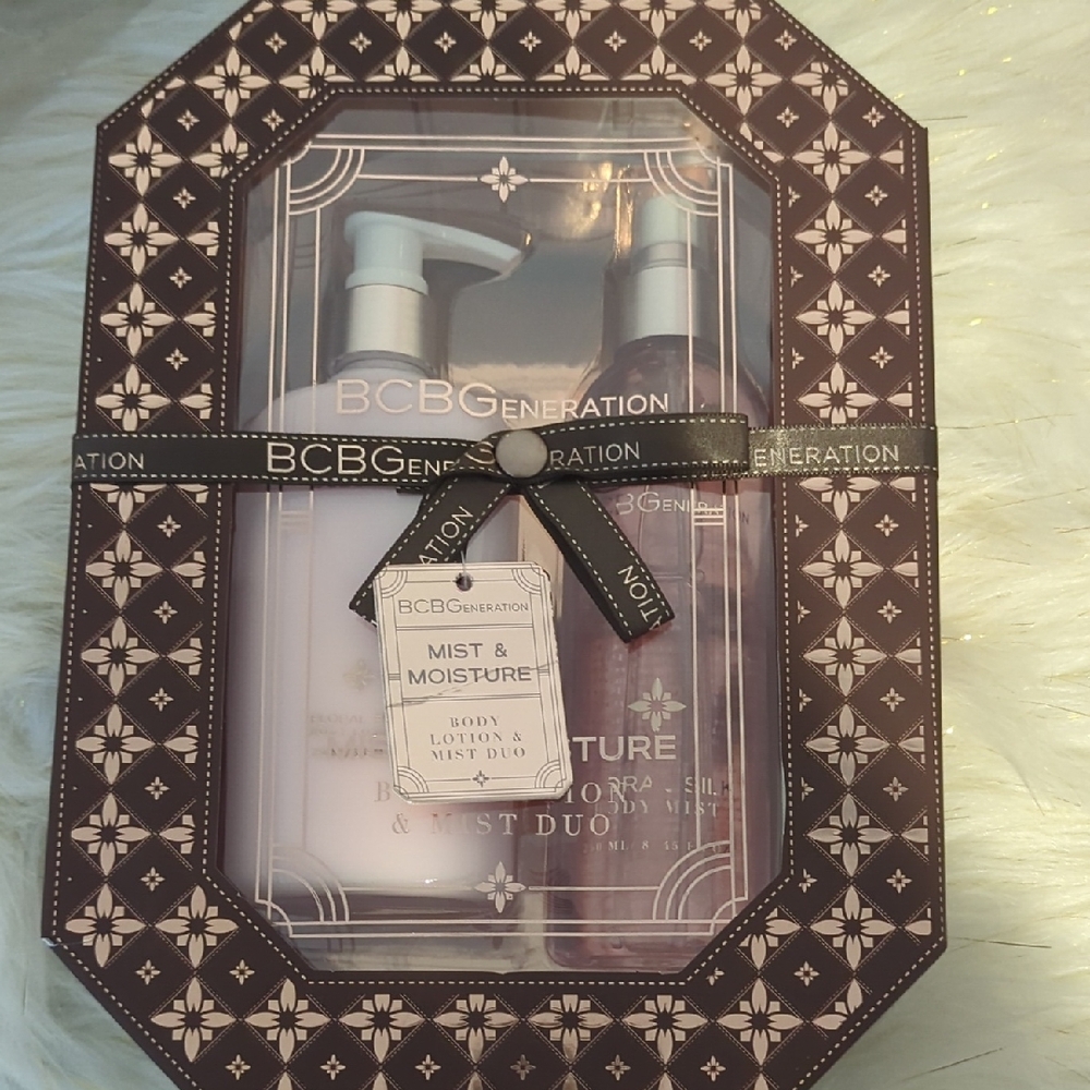 BCBG GIFT SET